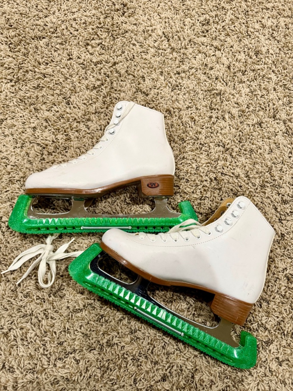 Riedell Model 292 figure skates with Wilson Excel blades size 6